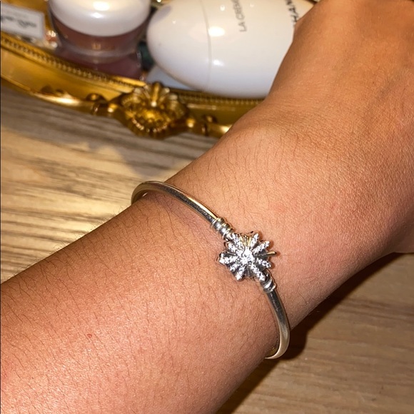 Pandora | Jewelry | Pandora Snowflake 